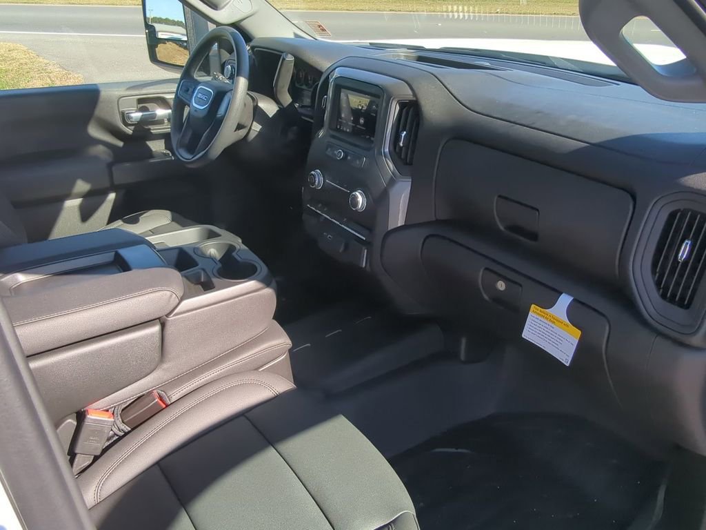 2026 GMC Sierra 3500 Chassis Cab Pro - Photo 25