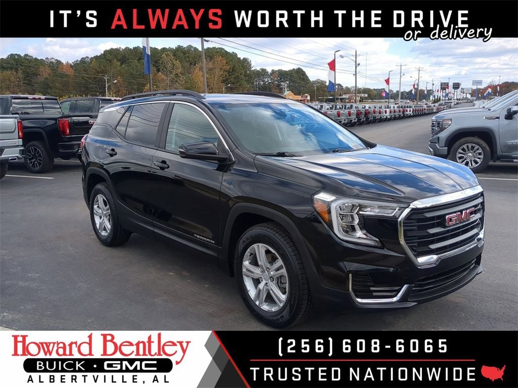 2024 GMC Terrain SLE's photo