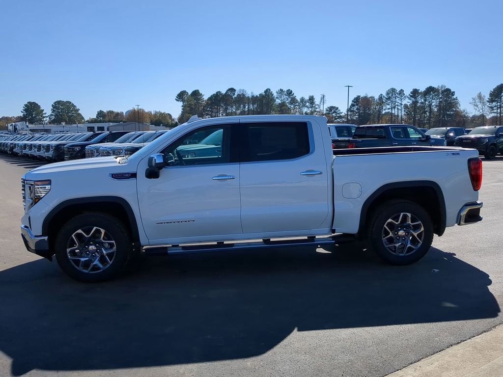 2026 GMC Sierra 1500 SLT - Photo 6