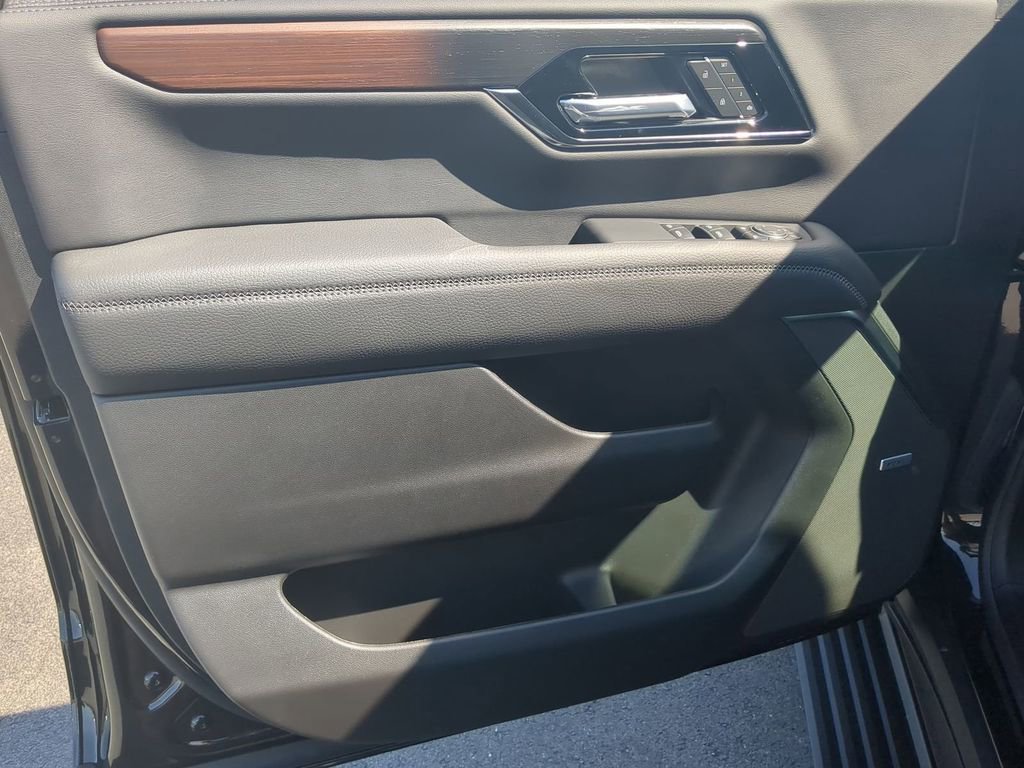 2026 GMC Yukon XL Denali - Photo 22