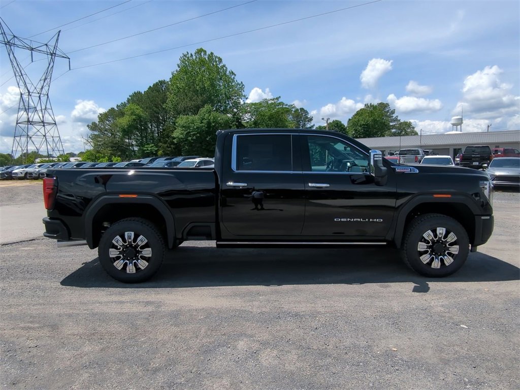 2025 Gmc Sierra HD Denali photo 2