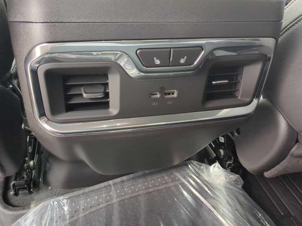 2026 GMC Sierra 1500 SLT - Photo 21