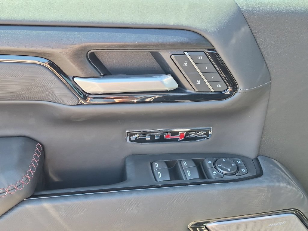 2026 GMC Sierra 1500 AT4X - Photo 23