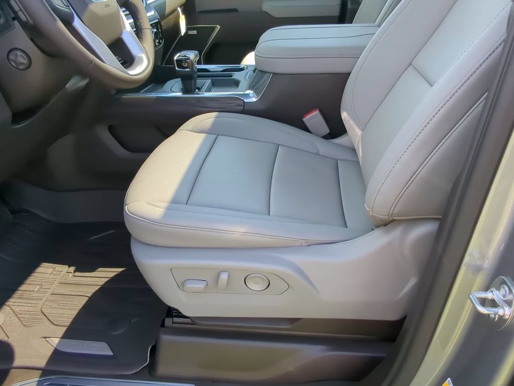 2026 GMC Sierra 1500 SLT - Photo 19