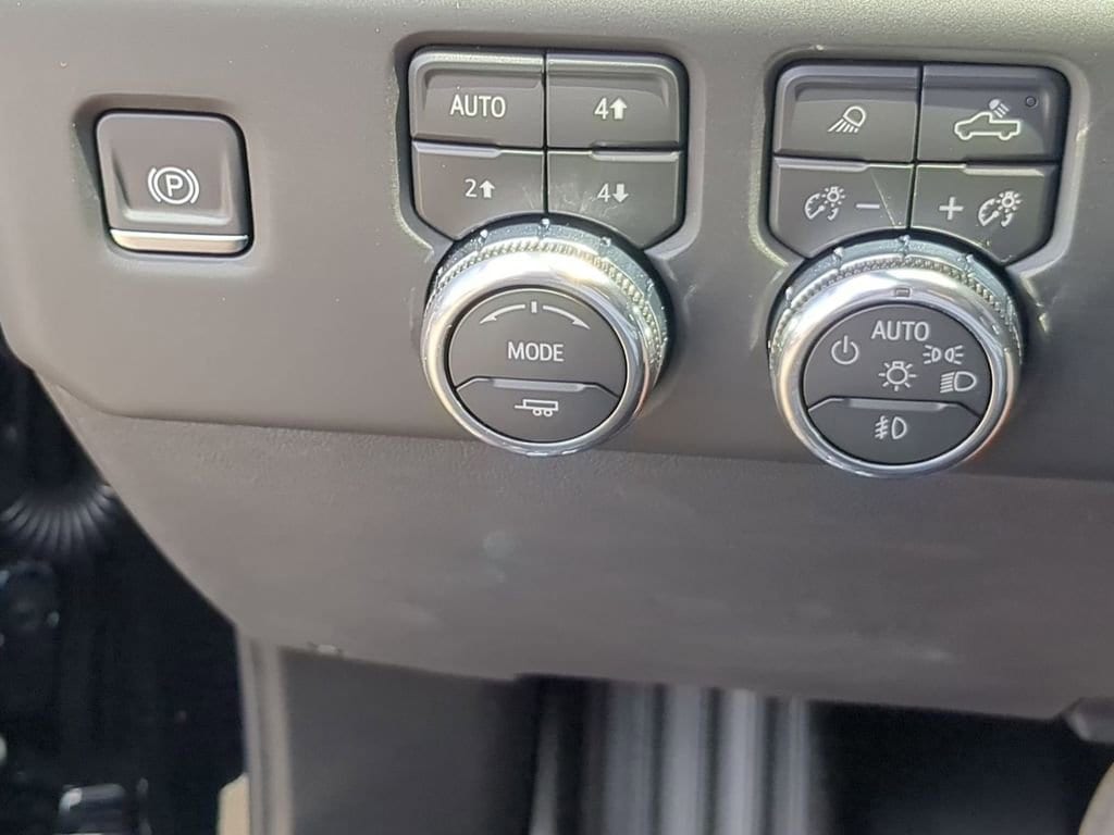 2026 GMC Sierra 1500 AT4 - Photo 17