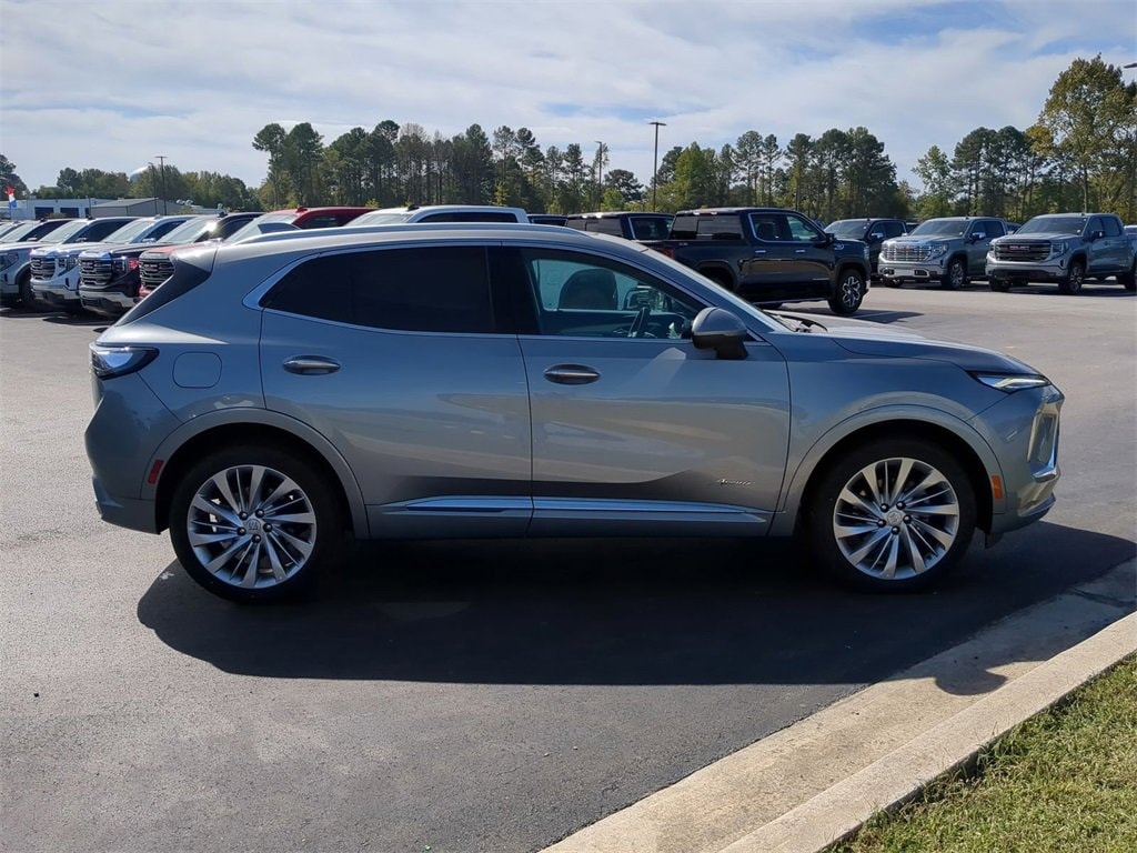New 2025 Buick Envision Avenir SUV