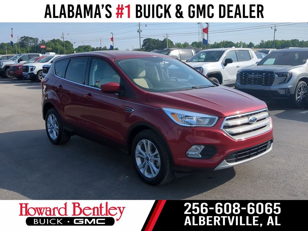2019 Ford Escape SE's photo
