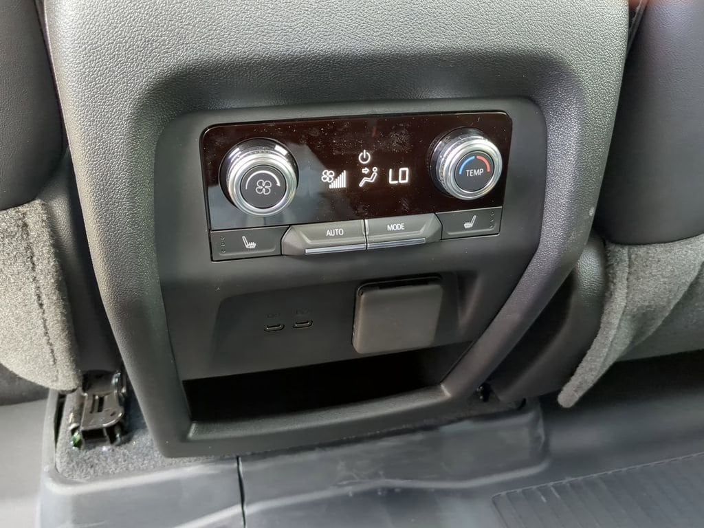 2026 GMC Acadia AT4 - Photo 20