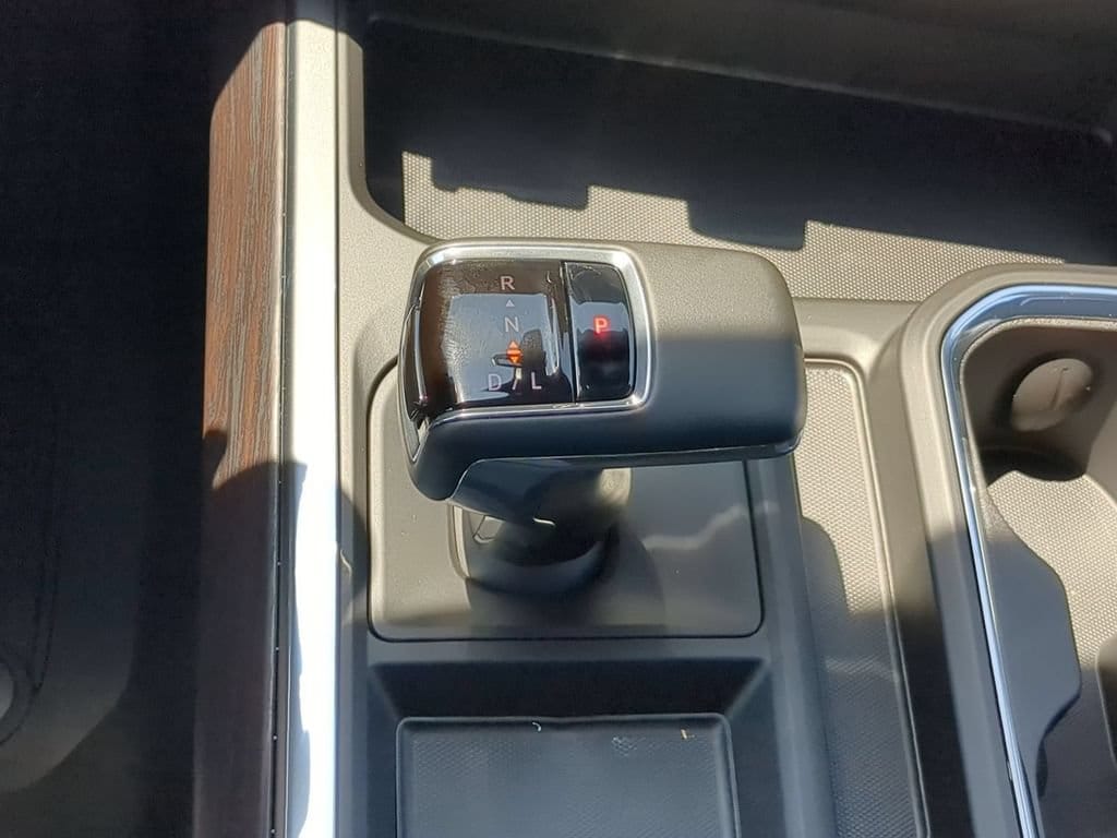 2026 GMC Sierra 1500 SLT - Photo 15