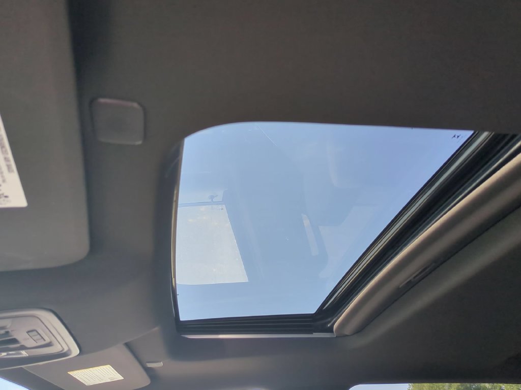 2026 GMC Sierra 1500 SLT - Photo 18