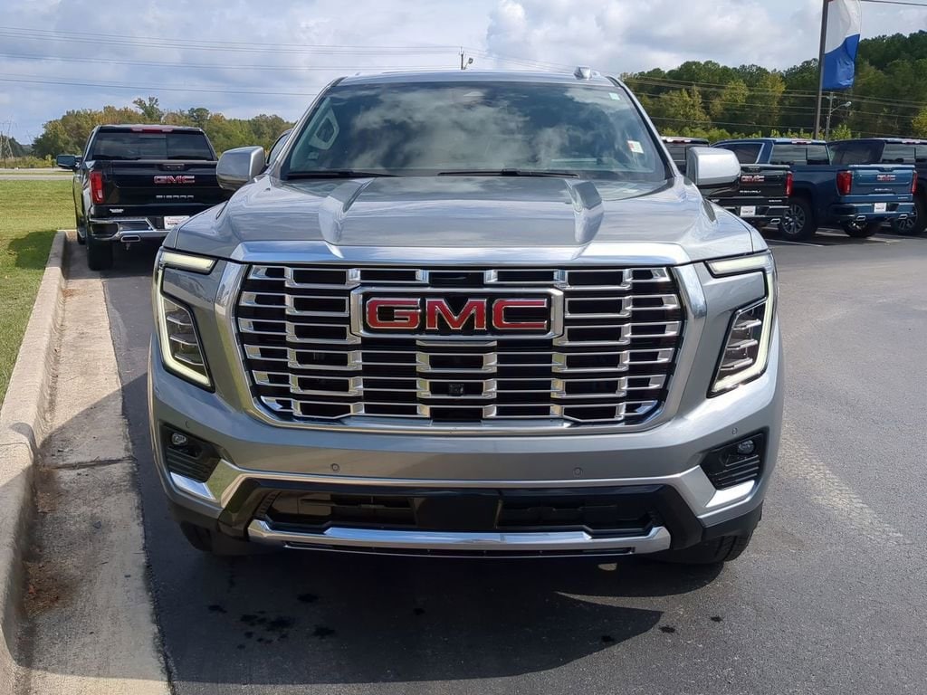 2026 GMC Yukon XL Denali - Photo 8