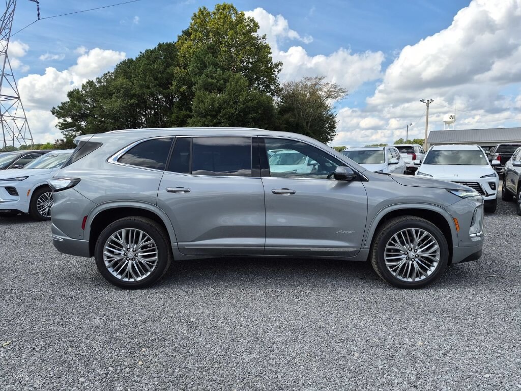 New 2027 Buick Enclave Avenir SUV New 2027 Buick Enclave Avenir SUV — photo 2 of 4