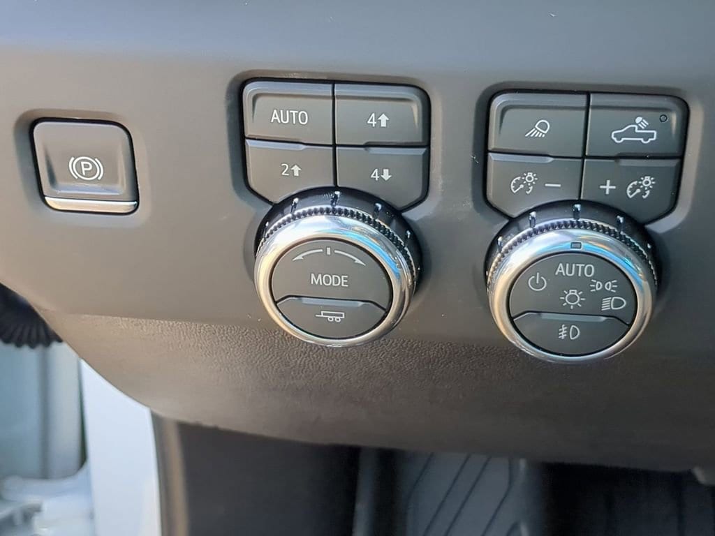2026 GMC Sierra 2500HD Denali Ultimate - Photo 17