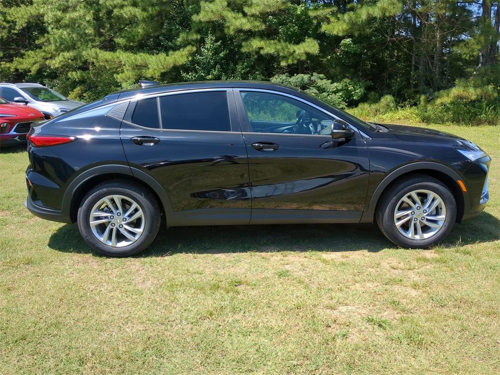 2025 Buick Envista Preferred photo 2