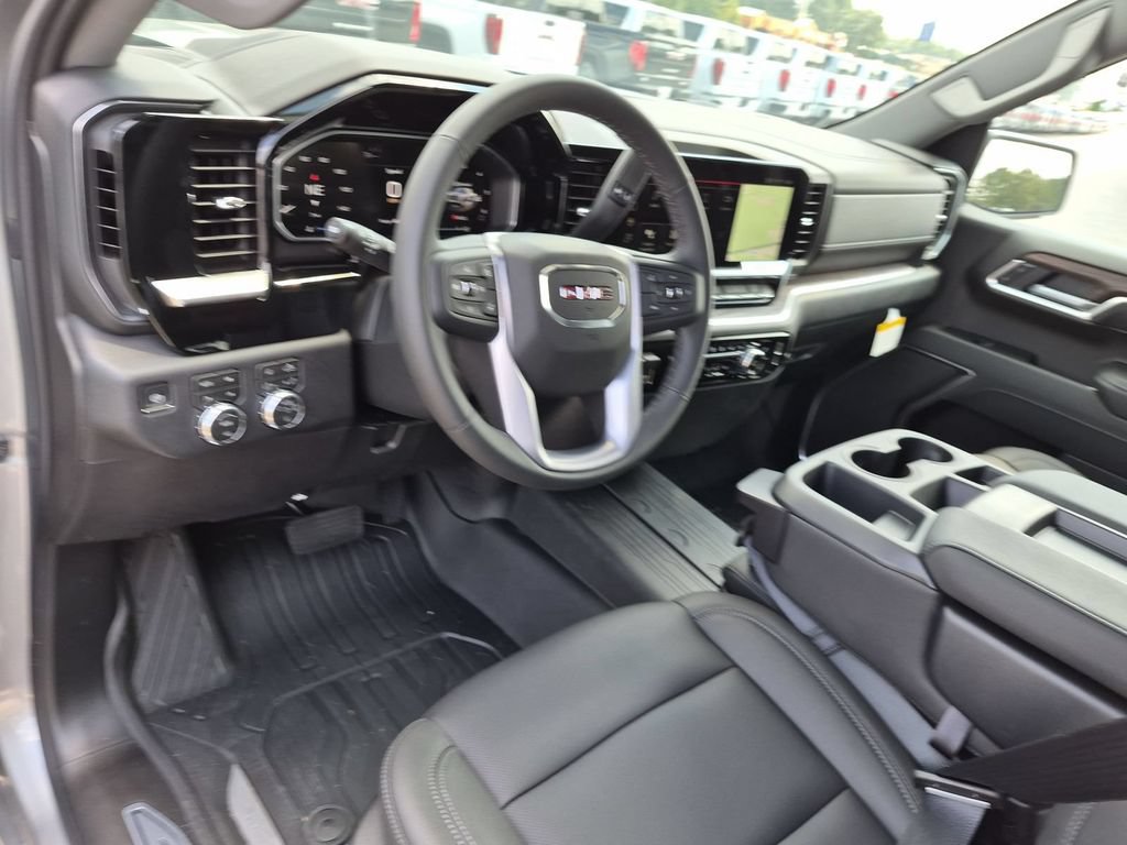 2026 GMC Sierra 1500 SLT - Photo 9