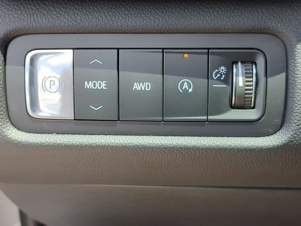 2026 GMC Acadia AT4 - Photo 17