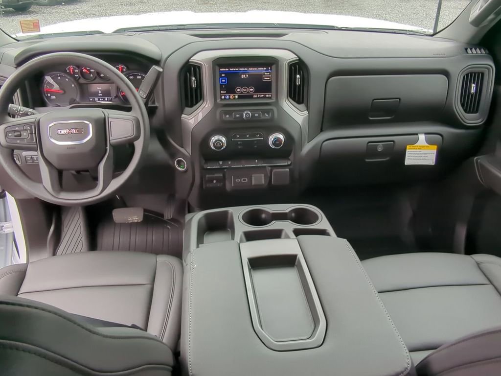 2026 GMC Sierra 3500 Chassis Cab Pro - Photo 18