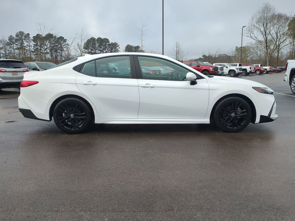 Used 2025 Toyota Camry SE Sedan