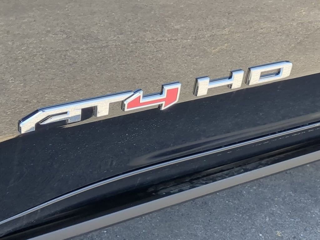 2026 GMC Sierra 2500HD AT4 - Photo 32