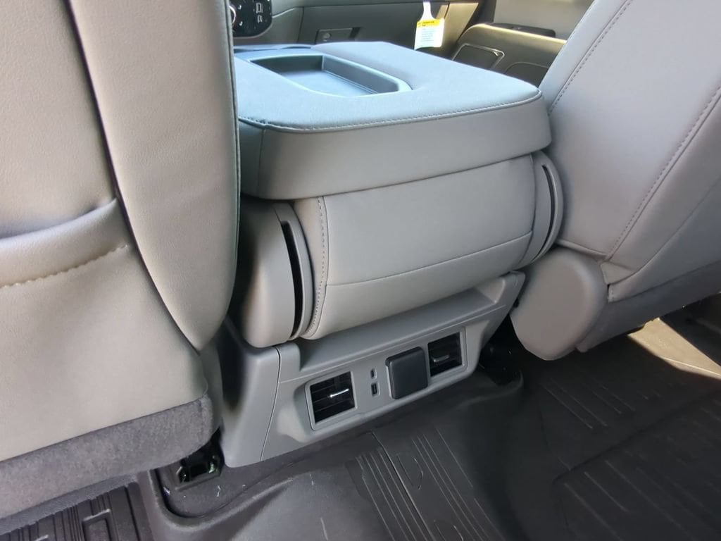 2026 GMC Sierra 1500 SLT - Photo 20