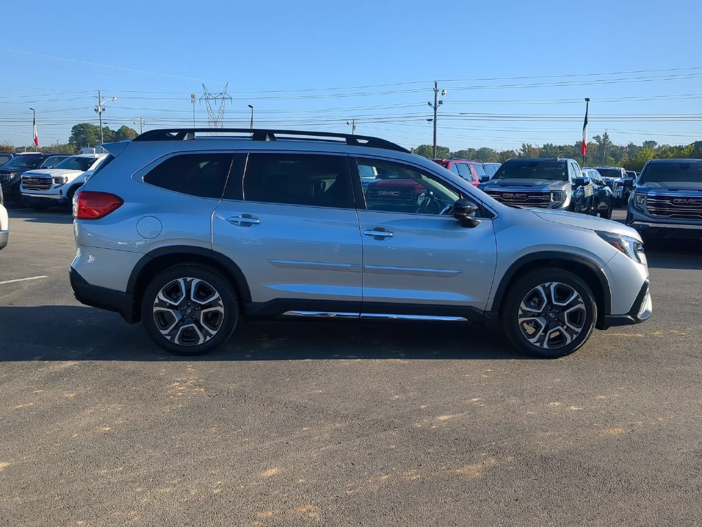 Used 2024 Subaru Ascent Touring 7-Passenger SUV Used 2024 Subaru Ascent Touring 7-Passenger SUV — photo 2 of 4