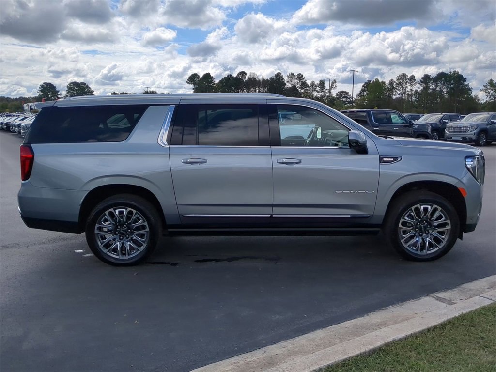 2024 Gmc Yukon XL Denali Ultimate photo 2