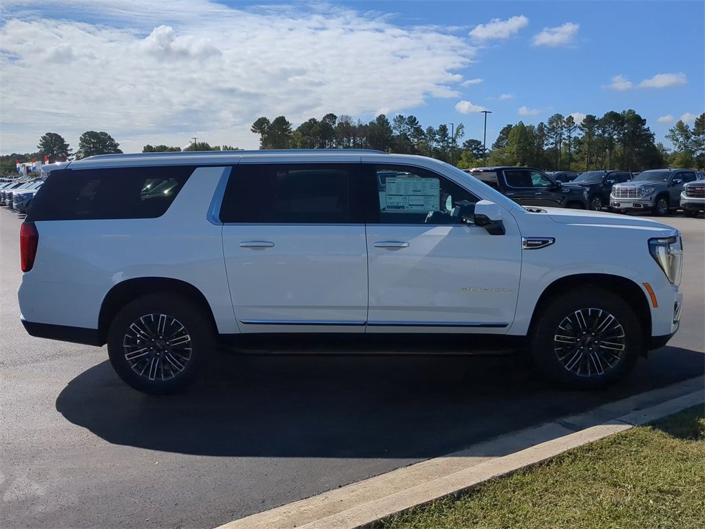 2026 Gmc Yukon XL photo 2