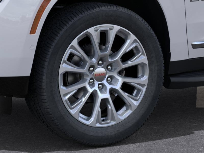 2026 GMC Yukon Denali - Photo 9