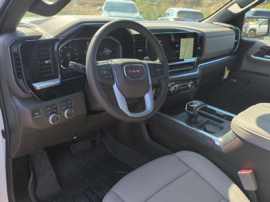 2026 GMC Sierra 1500 SLT - Photo 9