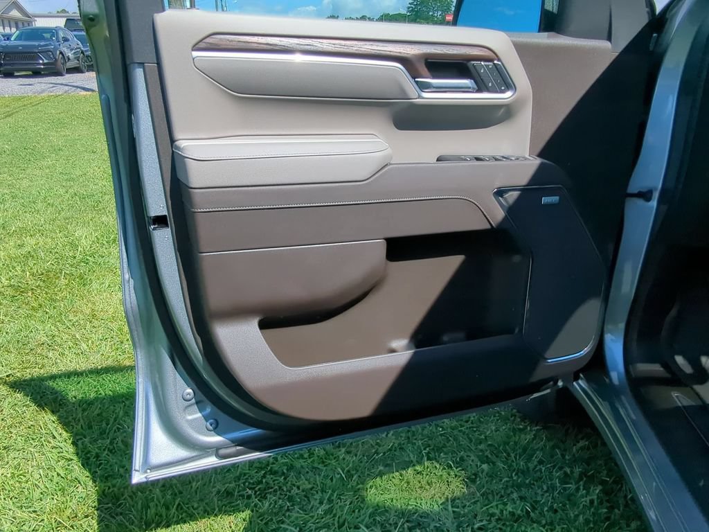 2026 GMC Sierra 1500 SLT - Photo 22