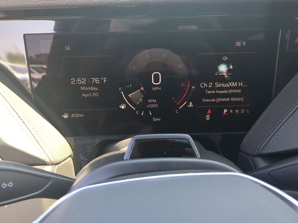 2026 GMC Yukon XL Denali - Photo 10