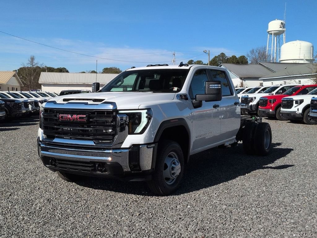 2026 GMC Sierra 3500 Chassis Cab Pro - Photo 7