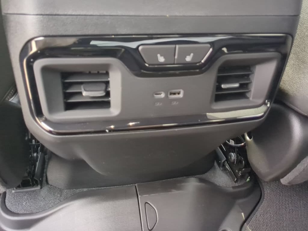 2026 GMC Sierra 1500 AT4 - Photo 21