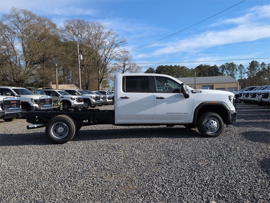 New 2026 GMC Sierra 3500 HD Chassis Cab Pro Truck