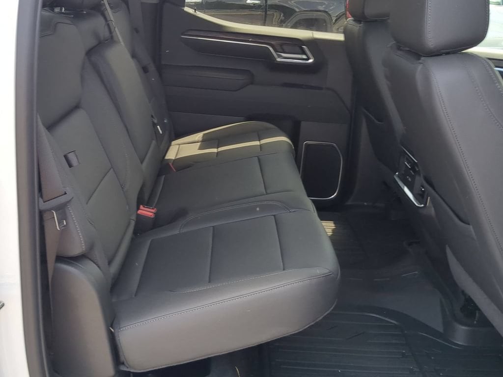2026 GMC Sierra 1500 SLT - Photo 26