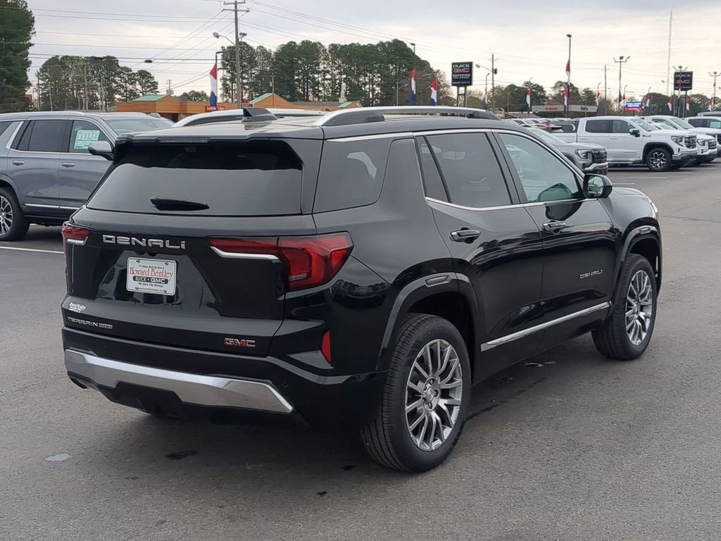 2026 GMC Terrain Denali - Photo 3