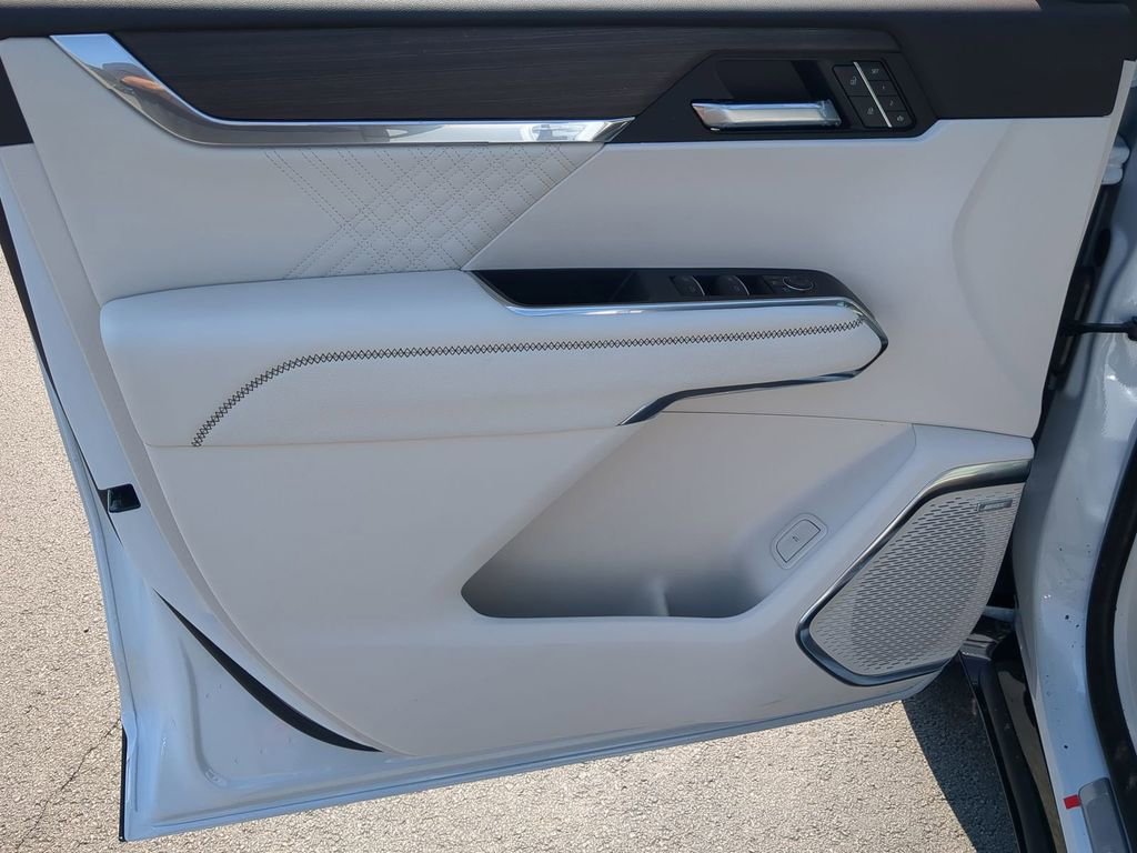 2026 GMC Acadia Denali - Photo 22