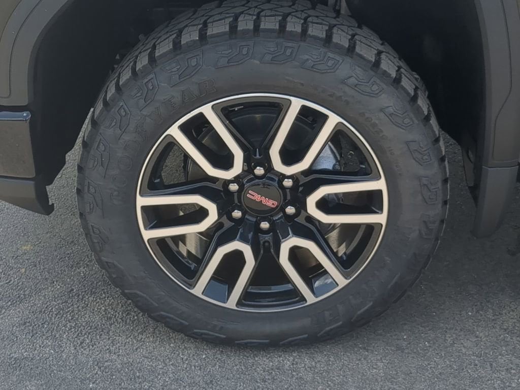 2026 GMC Sierra 1500 AT4 - Photo 33