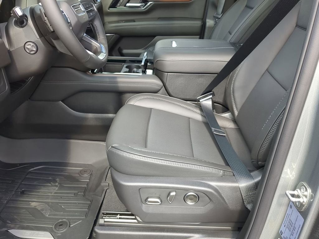 2026 GMC Yukon XL Denali - Photo 19