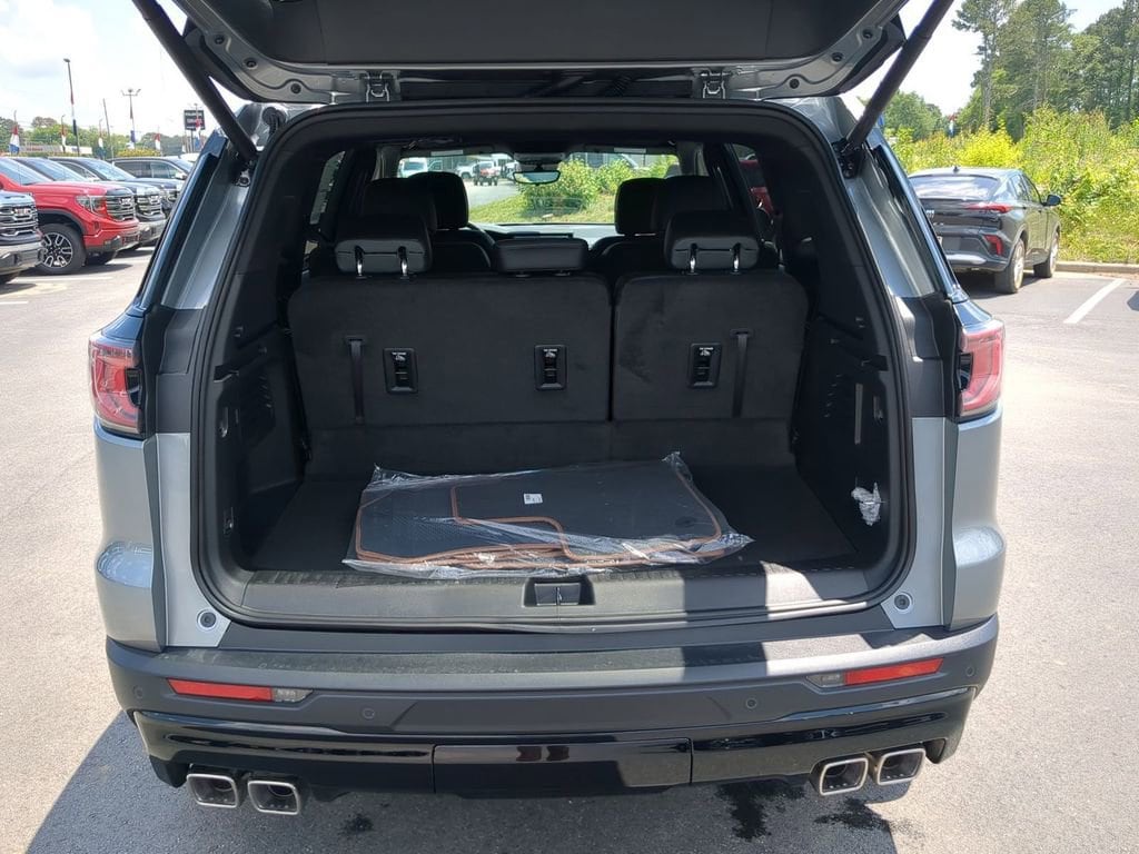 2026 GMC Acadia AT4 - Photo 25