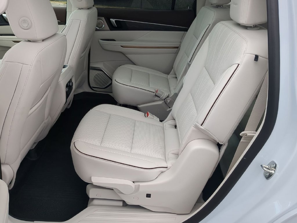 2026 Buick Enclave Avenir - Photo 25
