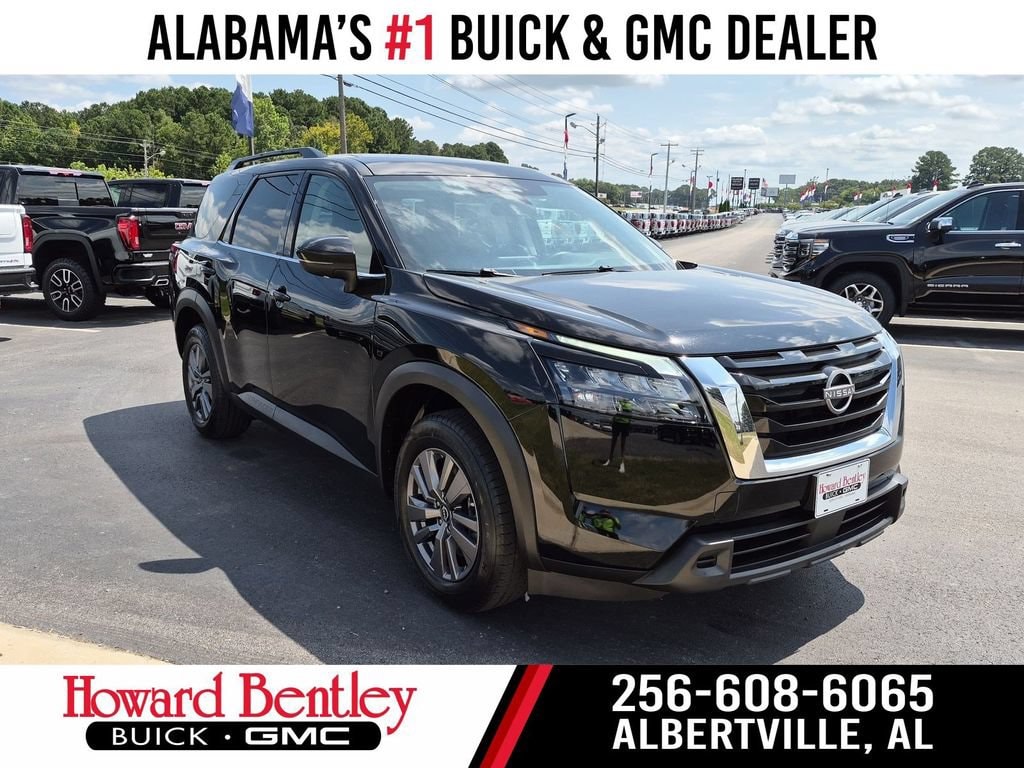Used 2024 Nissan Pathfinder SV