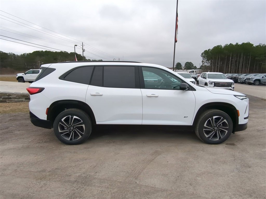 2025 Buick Enclave Sport Touring photo 2