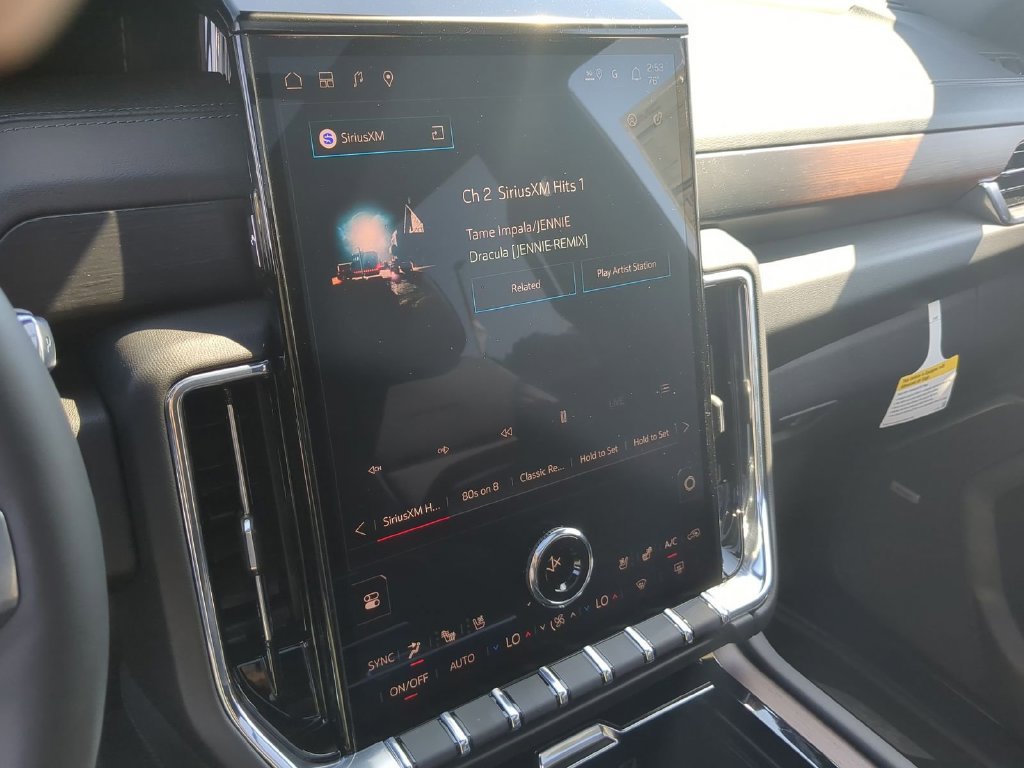 2026 GMC Yukon XL Denali - Photo 12
