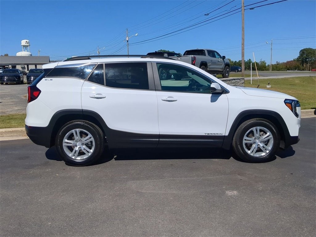 Used 2023 GMC Terrain SLE SUV