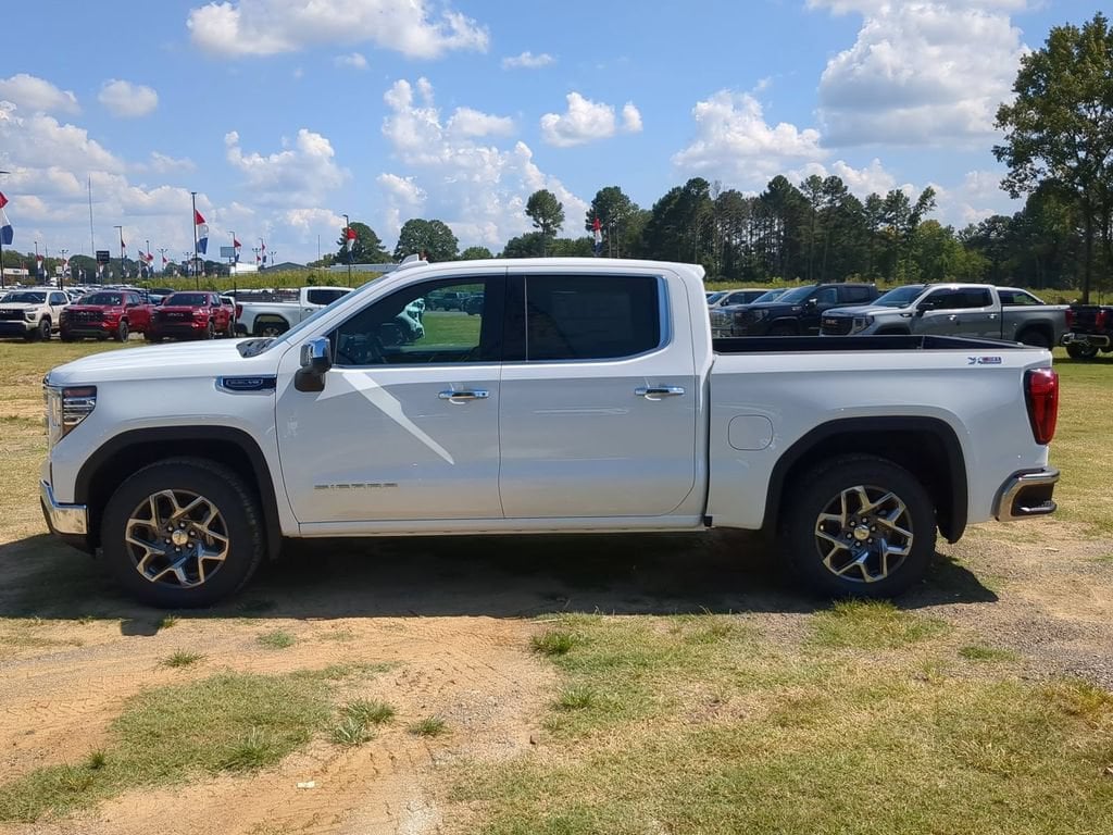 2026 GMC Sierra 1500 SLT - Photo 6