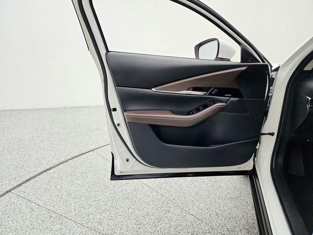 2023 Mazda CX-30 Premium - Photo 25