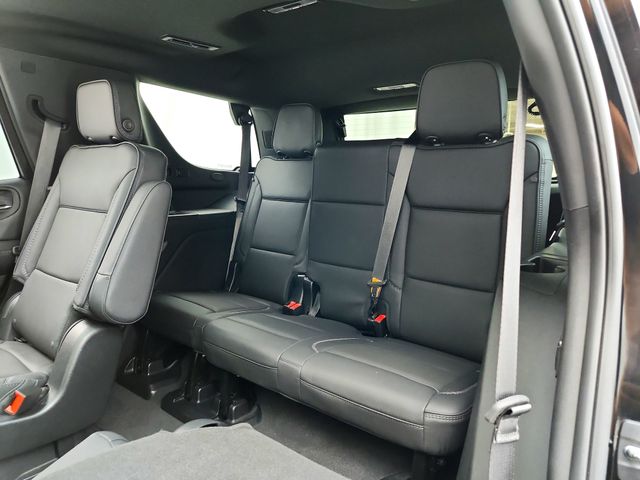 2023 GMC Yukon Denali - Photo 30