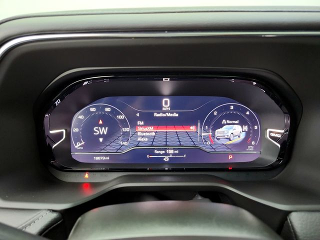 2023 GMC Yukon Denali - Photo 23