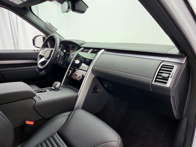 2025 Land Rover Discovery Dynamic SE - Photo 17